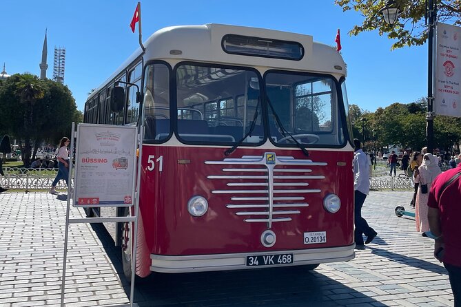 Daily istanbul tour with a licensed guide - Topkapi Palace: an hour of history, with “skip the line” value