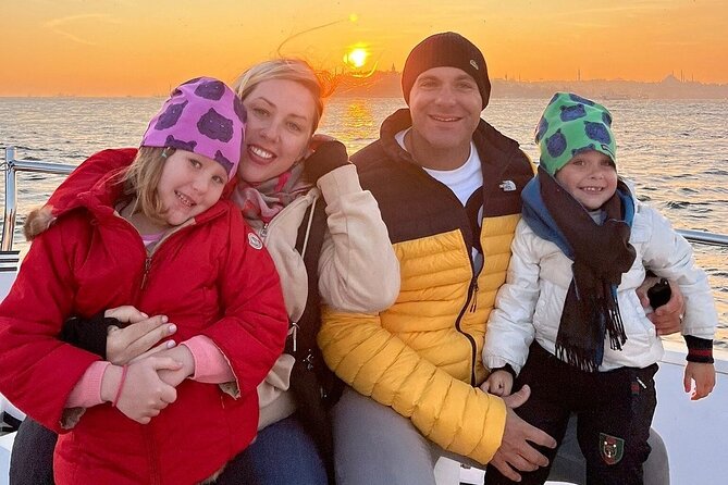 Dolmabahçe Palace and Sunset Tour on Luxury Yacht - Anadolu Hisarı and the Outside-Walls Museum Experience