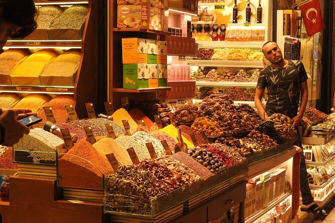 Eating Like a Local: Learn About Diverse Culinary Culture of Turkey - Stop 3: Kadıköy Çarşısı Food Streets, Lahmacun, Pickles, Mezes, and Fish
