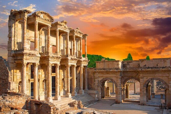 Ephesus and Pamukkale Full-Day Private Tour from Istanbul by Plane - Virgin Mary’s House near Selçuk: a 30-minute pause with real meaning
