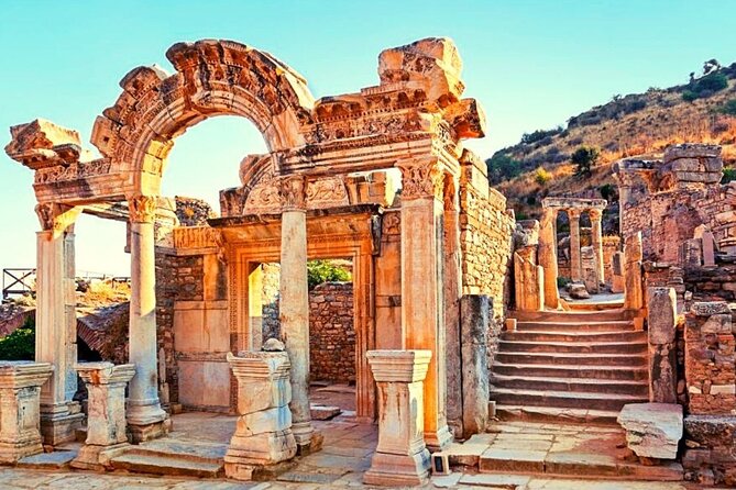 Ephesus Full-Day Tour from Istanbul with Antique City - Getting from Istanbul to Izmir the Easy Way