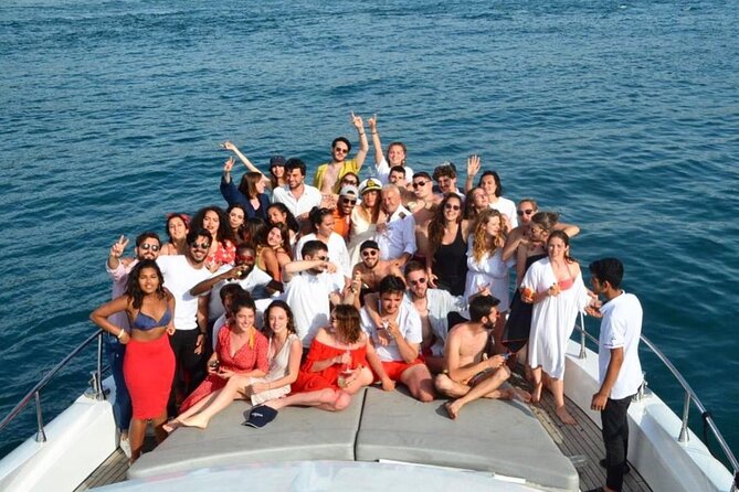 Exclusive Bosphorus Cruise - Luxury Yacht Experience in Istanbul - Maiden’s Tower at Üsküdar: the small stop with big storytelling