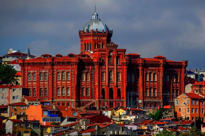 Fener and Balat - Old Greek & Jewish Quarter - Tea, lemonade, and Turkish treats: the breaks that make it feel local