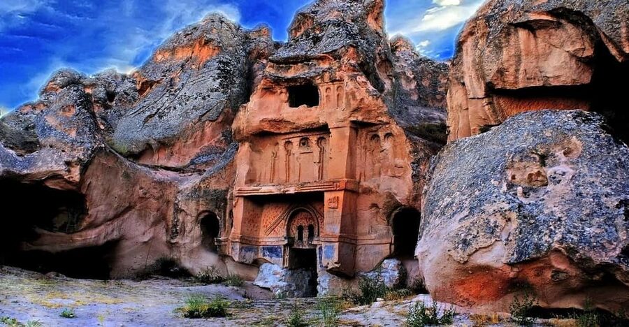 From Istanbul: 10-Day Turkey Tour & optional Hot Air Balloon - Fairy chimneys and Derbent Valley: what those craft stops really mean for your time