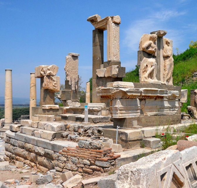 From Istanbul: 2-Day Ephesus, Pamukkale, & Hierapolis Tour - Your hotel night in Selcuk or Kusadasi, and why it’s smart