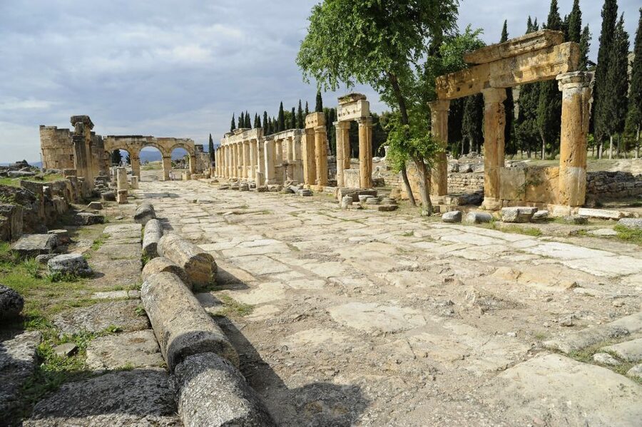 From Istanbul: 2-Day Ephesus & Pamukkale Tour by Bus - Price and value: is $528 per person actually a good deal?