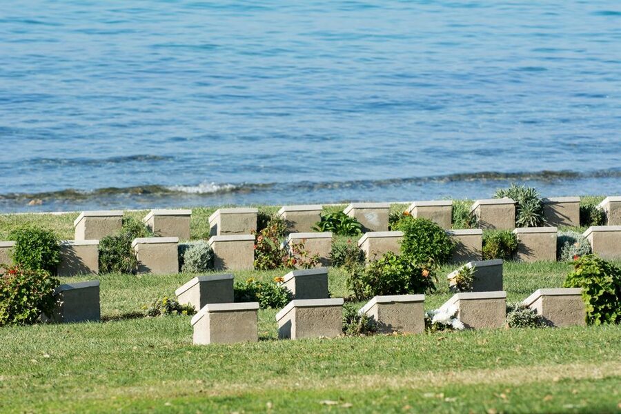 From Istanbul: 2-Day Tour to Gallipoli & Troy - Early Istanbul pickup, then straight into the Dardanelles story