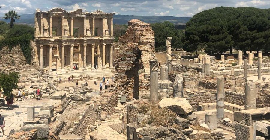 From Istanbul: 2 Days Private Pamukkale and Ephesus Tour - How This Istanbul to Aegean Coast Trip Works (Flights, Hotel Night, and Timing)