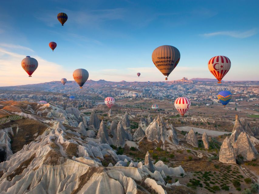 From Istanbul: Cappadocia Highlights 2-Day Tour with Balloon - Uçhisar viewpoints and Göreme Open Air Museum, where the rock does the talking