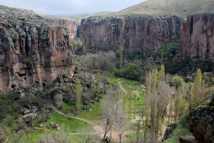 From Istanbul: Cappadocia Highlights 2-Day Tour with Balloon - Price and value for $886 per person: what you are really paying for