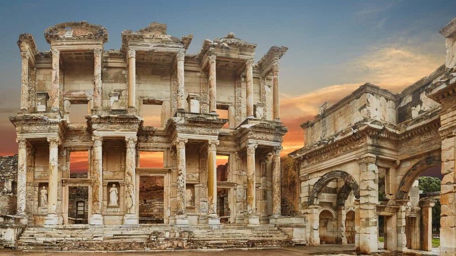 From Istanbul: Ephesus and House of Virgin Mary Day Trip - House of Virgin Mary in the Solmissos Mountains: a reflective stop