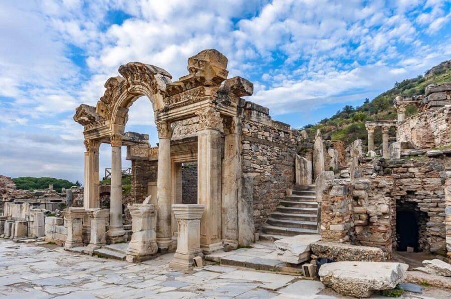 From Istanbul: Ephesus and House of Virgin Mary Day Trip - Price and value: is $516 per person worth it?