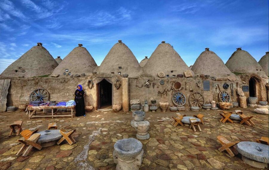 From Istanbul: Göbeklitepe and Harran Full-Day Tour - Harran Castle and the city walls: history you can walk on