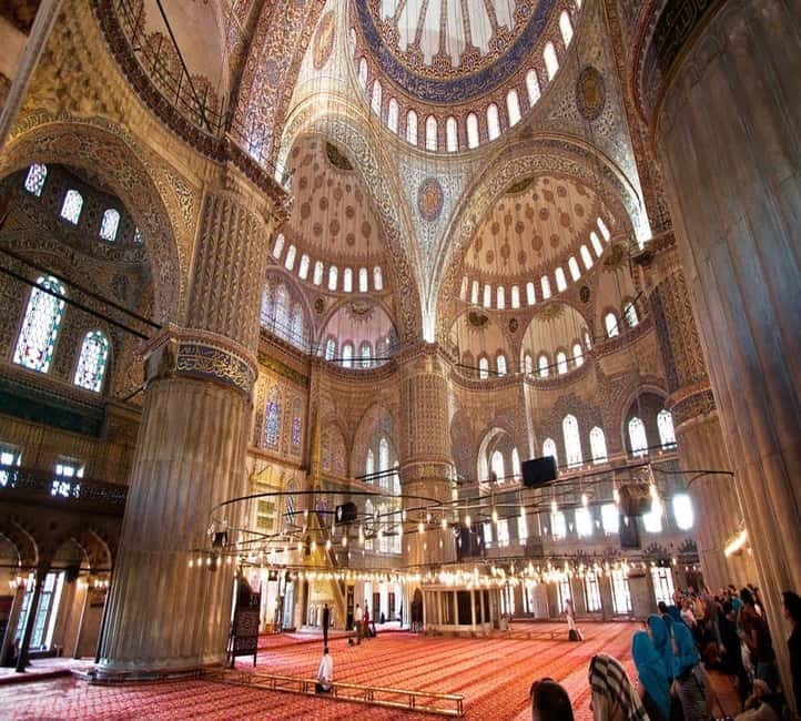Full Day Hagia Sophia-Hippodrome-Iron Church-Balat&Boat Tour - Hippodrome walk: monuments from Constantinople you can actually read