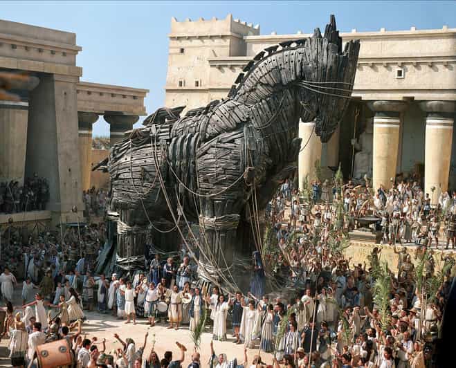 Full-Day Troy Tour From Istanbul - Walking Into Troy: Replica Horse, 3,000+ Year Walls, and the Key Ruins
