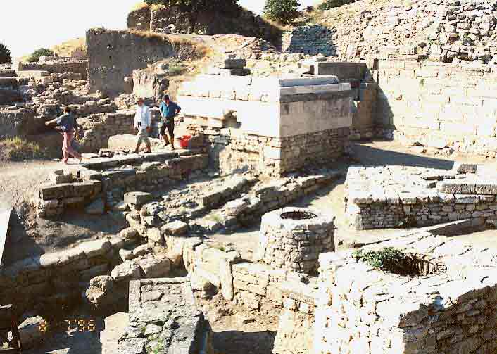 Full-Day Troy Tour From Istanbul - From Achilles Near the Scaean Gate to Troy VI: Myths Placed on Real Ground