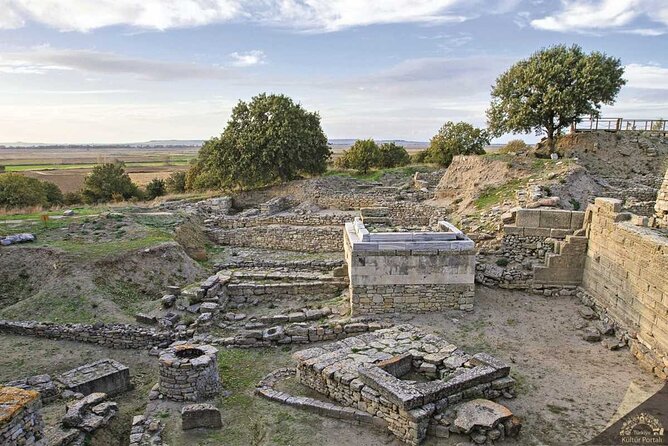 Full Day Troy Tour from Istanbul: Lunch Included - Early Pickup and the Long Coach Ride to Eceabat