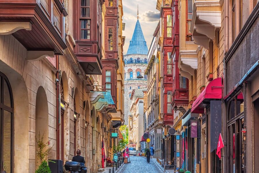 Galata Tower: Skip-the-Line Ticket with Audio or Guided Tour - Guided Tour Options, When a Small Group Adds Value