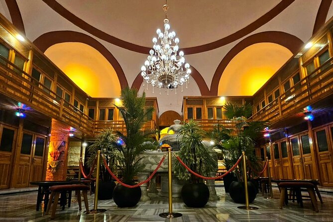 Gedikpasa Historical Turkish Bath Experience in Istanbul - Gender-separated sections, same-gender therapists, and couples scheduling