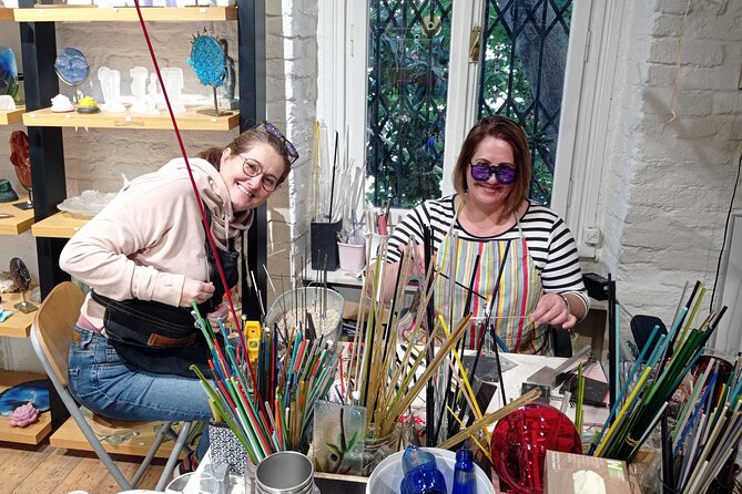 Glass Melting and Shaping with Flame with the Senior Glass Master - Getting There in Beyoğlu Without Stress