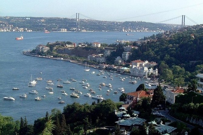 Golden Horn and Bosphorus Boat Tour in Istanbul - Meeting Point at Turista Travel Agency, Alemdar: Avoiding a Missed Start