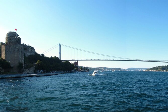 Golden Horn and Bosphorus Boat Tour in Istanbul - Bosphorus Strait Highlights: Dolmabahce, Beylerbeyi, Ortakoy, and Rumeli From the Water