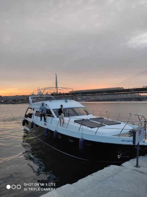 Golden Horn and Bosphorus Sunset Tour Stop at Anatolian Side - Price and value: why this is a smart way to spend 2.5 hours