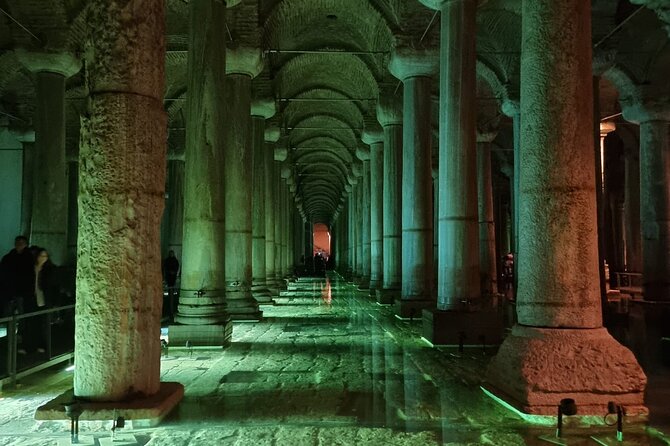 Hagia Sophia, Blue Mosque & Basilica Cistern tour - Stop 3: Blue Mosque in about 30 minutes, and why the tiles matter