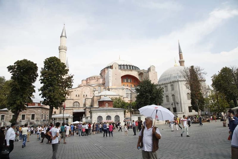 Hagia Sophia & Blue Mosque Half-day Guided, Small Group Tour - Grand Bazaar: A Short Local Shop Stop, Then 65 Streets to Wander