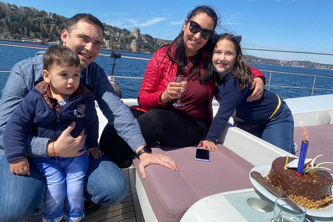 Half Day Bosphorus Cruise with Stopover on Asian Side - Bosphorus highlights from the boat: palaces, bridges, Galatasaray Island, and 1453