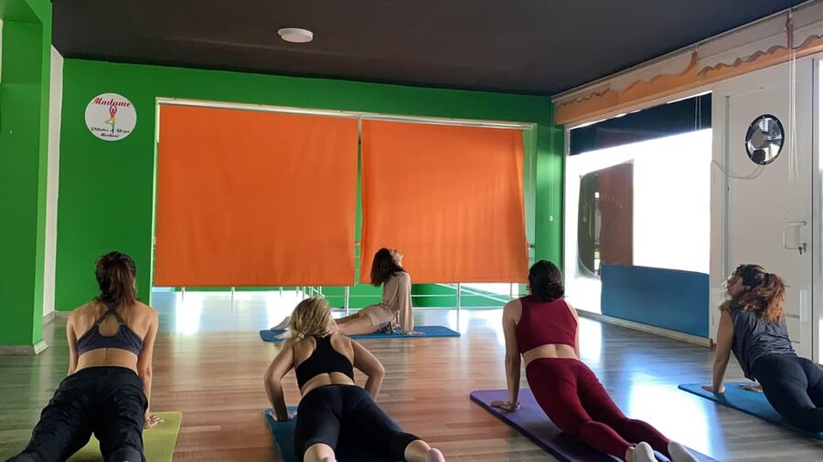 Healthy Istanbul Morning: Yoga and Healthy Turkish Breakfast - Why a small group of 6 makes the whole thing better