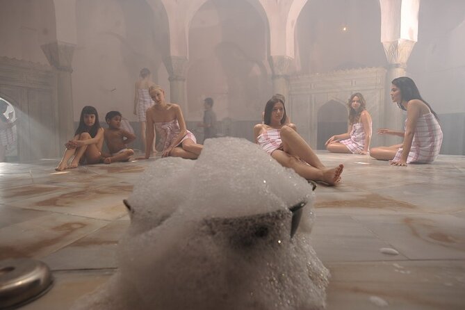 Historical Cemberlitas Hamam in Old City - Location and timing in Fatih: when to fit it into your day