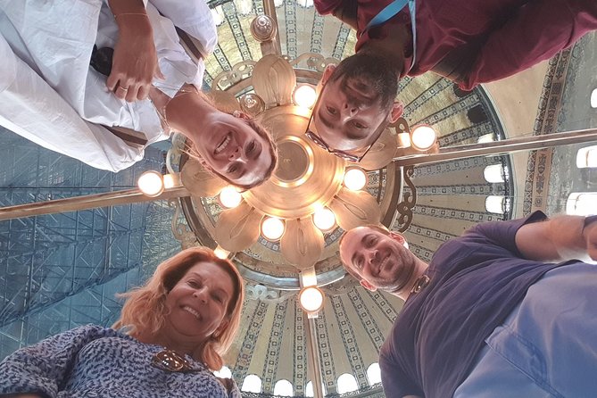 Historical Peninsula - Meeting at Ayasofya Meydanı: the logistics that keep the day easy