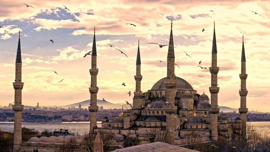 Istanbul: 3-Day Tours & Transfer Package - Old City Highlights Day: Blue Mosque, Hagia Sophia, Topkapi, Hippodrome, Bazaar