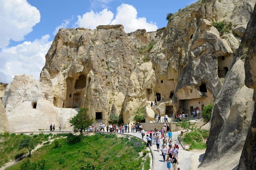 Istanbul: 3-Days, 2-nights in Cappadocia & Hot Air Balloon - South Cappadocia in Two Big Hits: Devrent Valley, Urgup Chimneys, and a Carpet Stop