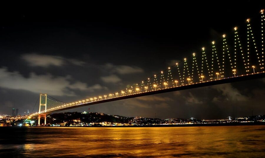 Istanbul: A short trip along the Bosphorus in the evening - The Bosphorus route: from the Golden Horn to the strait’s highlights