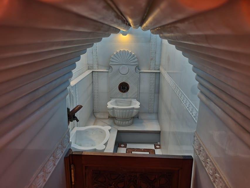 Istanbul: Acemoglu Historical Hammam Entry Ticket - Public bath rules, mixed-gender timing, and the half-door setup