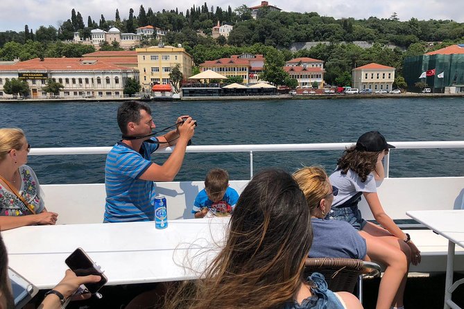 Istanbul Afternoon Bosphorus Cruise with Asian Side Stop - The Guide and the On-Board Commentary: What Makes It Worth It