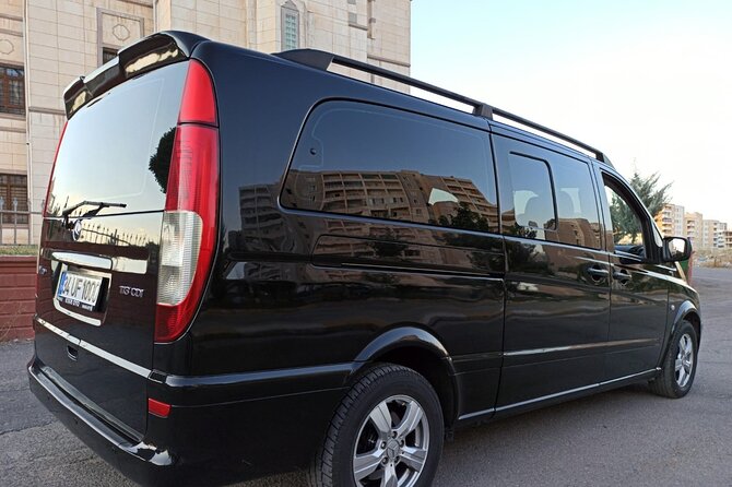 Istanbul Airport Arrival Transfer Service to City Center - How you get found at Istanbul Airport (IST), Gate 14 with SW39