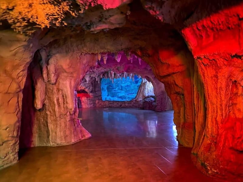 Istanbul: Aquarium Ticket with Shuttle Bus from Sultanahmet - Meeting point reality check: Sultanahmet can be tricky