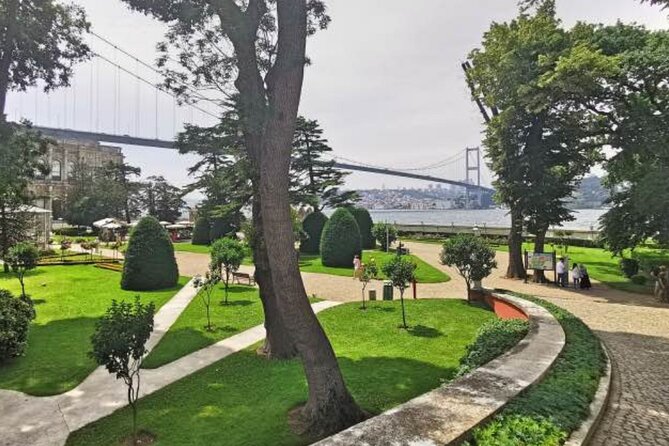 Istanbul Asia and Europe Tour By Bus And Bosphorus Cruise - Eyüp Sultan Mosque and lunch, a sacred stop that breaks up the day