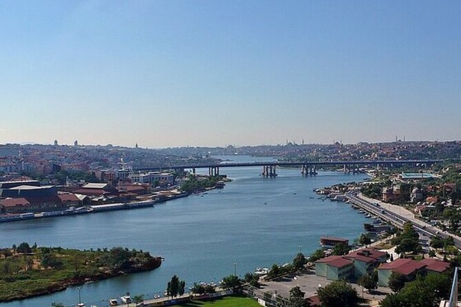 Istanbul Asia and Europe Tour By Bus And Bosphorus Cruise - Guides, group size, and how the crew handles real life