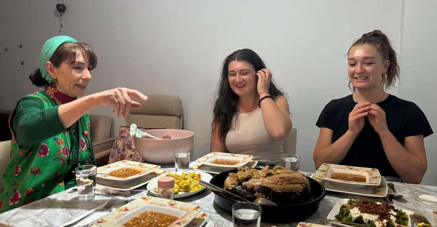 Istanbul Authentic Turkish Family Dinner with Eastern Family - Entering the Neighborhood, Finding Selamlık Street, and Meeting Rodja