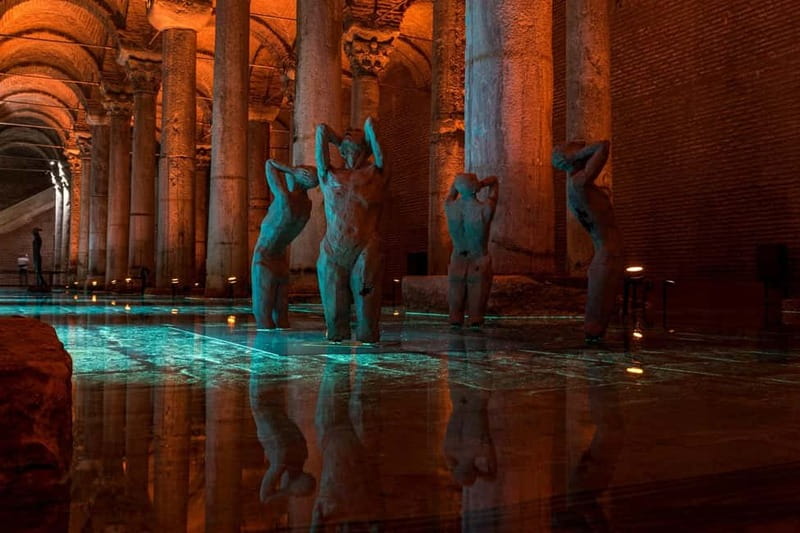 Istanbul: Basilica Cistern Small Group Tour with Tickets - Crowds, stairs, and how to know if this tour fits you