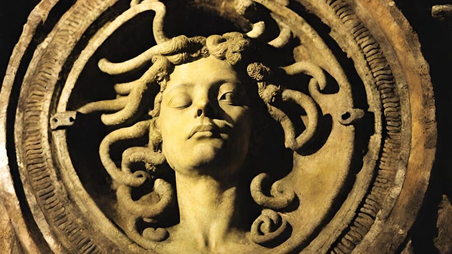 Istanbul: Basilica Cistern Tour, Discovering Medusa - What the 30 minutes feels like, stop by stop