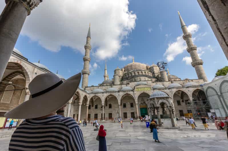 Istanbul: Bespoke Tour with Guide and Skip-the-Line Entries - Hagia Sophia Museum: Priority Entry and the Right Amount of Time