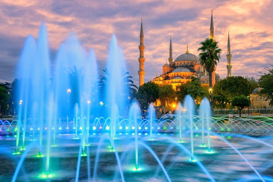 Istanbul: Best City Highlights Guided Tour with Tukish Lunch - Topkapi Palace skip-line planning, and the Tuesday change to know