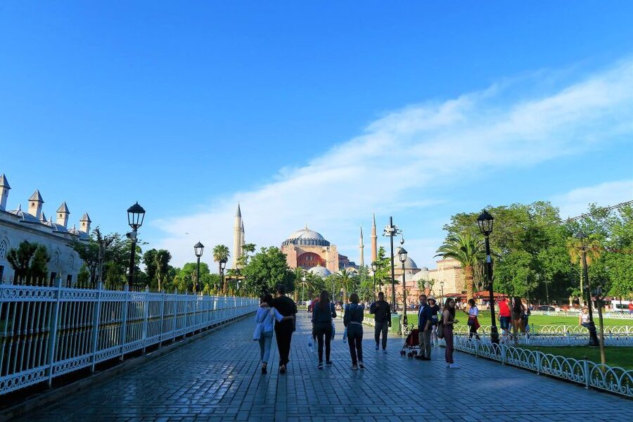 Istanbul: Best of Old City Full-Day Tour with Transfers - If Topkapi Is Closed, Nakkas Cistern Steps In