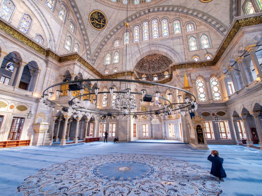 Istanbul: Blue Mosque Guided Tour - How long you can stay: the advantage of ending inside