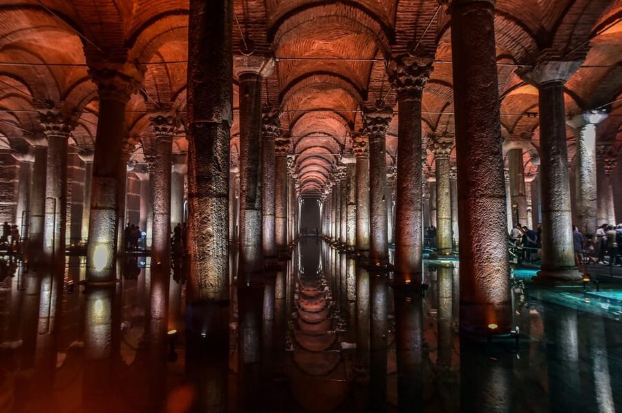 Istanbul: Blue Mosque, Hagia Sophia, & Basilica Cistern Tour - Basilica Cistern: Fast Entry and the Medusa Moment